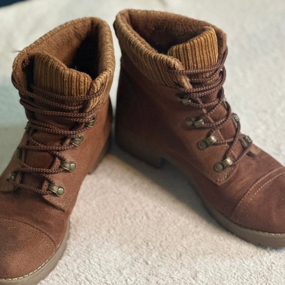 Tan Lace-Up Heeled Boots - Picture 2 of 4